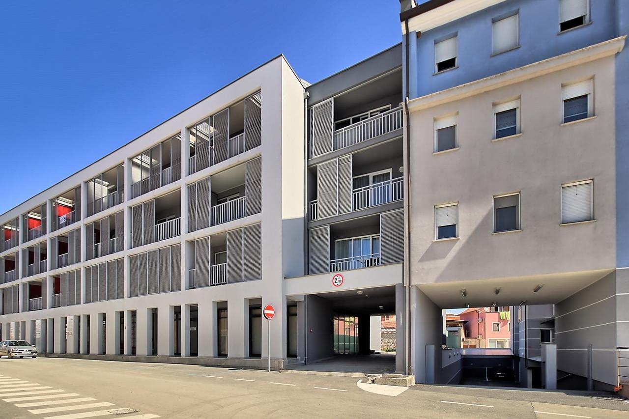Summertime House With Apartment Umag Exterior photo